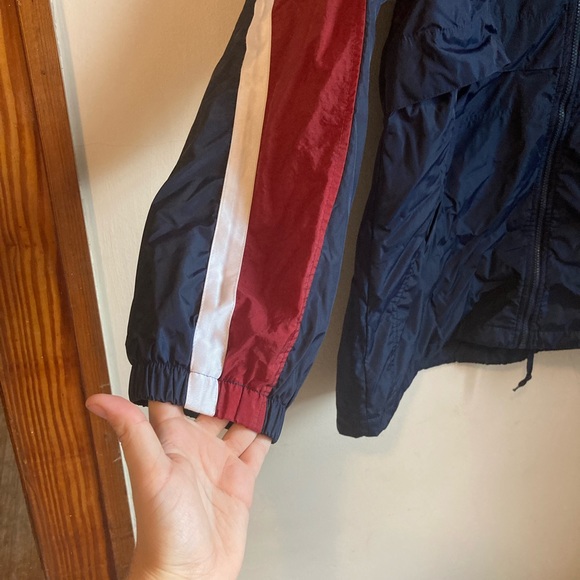 Men’s Nike Track Windbreaker Jacket Large Red/Blue - Picture 2 of 8